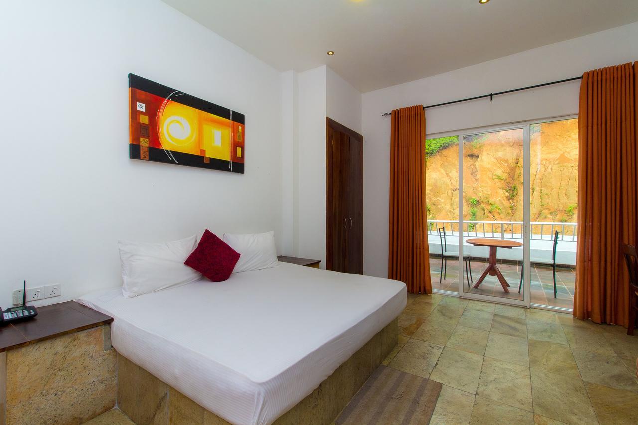 Sleek Hotel Kegalle Eksteriør billede
