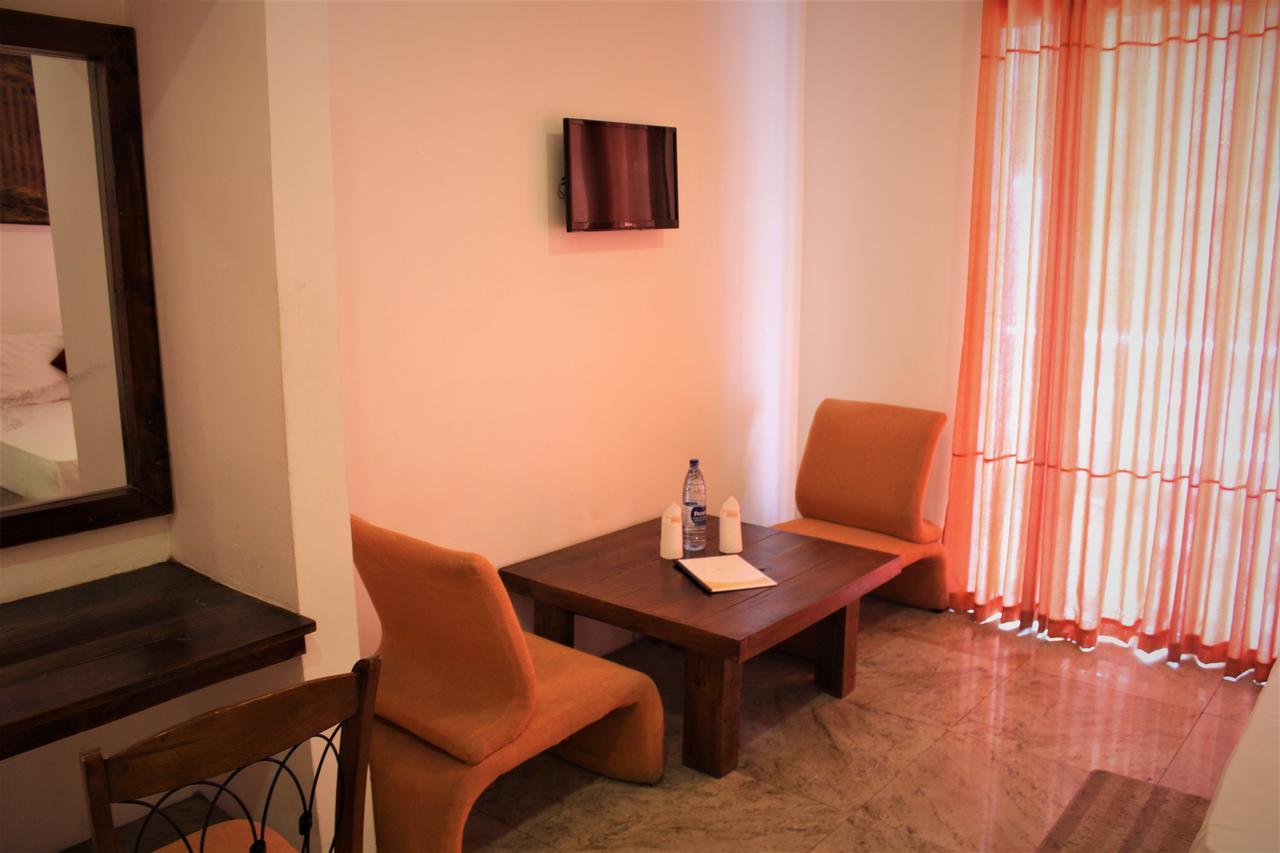 Sleek Hotel Kegalle Eksteriør billede